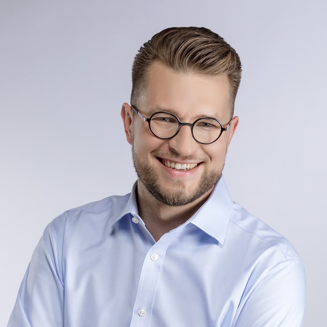 Demokratų sąjungos „Vardan Lietuvos“  Vilniaus skyrius teikia Luko Savicko kandidatūrą į Vilniaus miesto merus