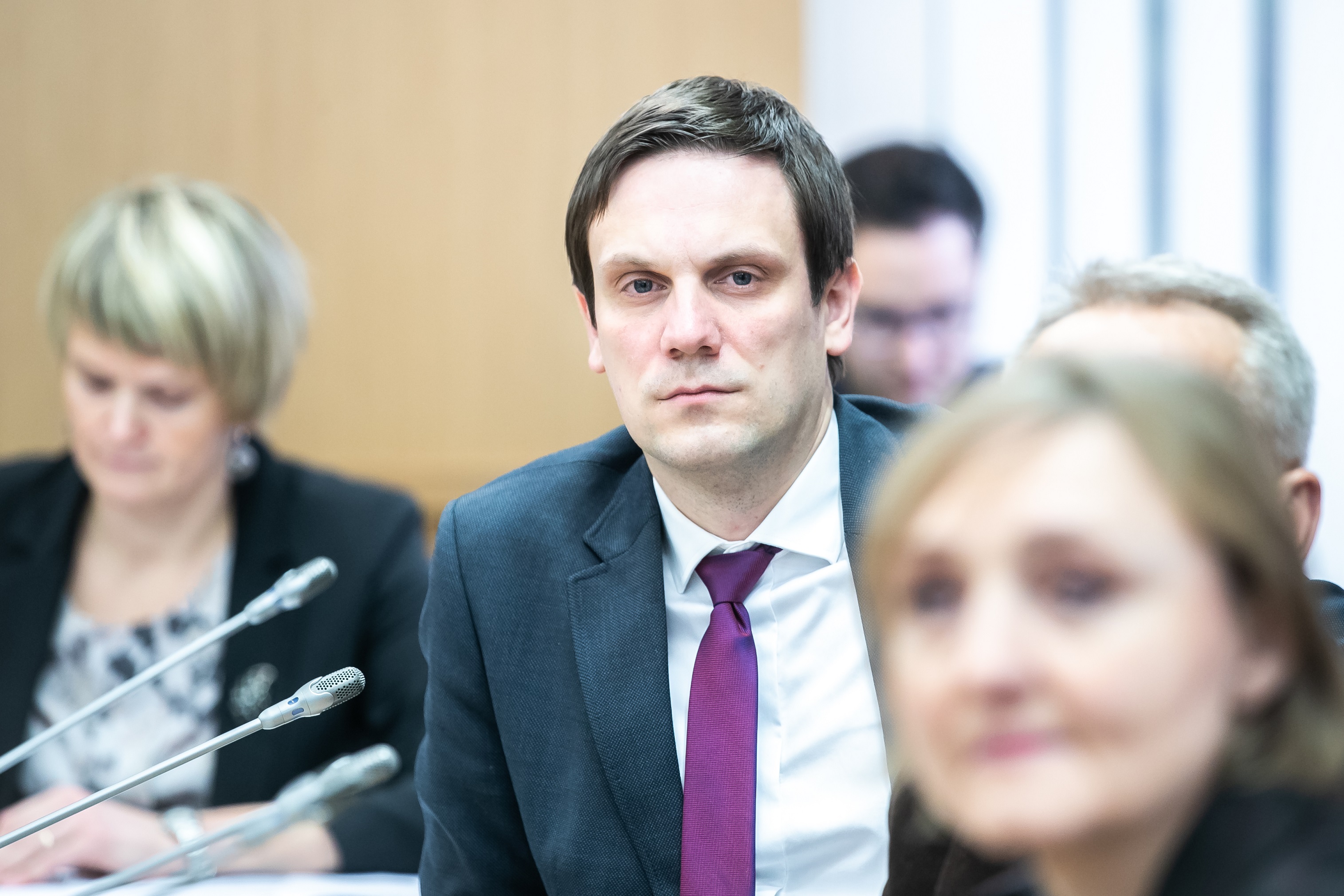 Demokratų frakcijos „Vardan Lietuvos“ atstovai Lukas Savickas, Algirdas Stončaitis ir Tomas Tomilinas pristatys energetikos kainų kompensavimo priemones gyventojams 