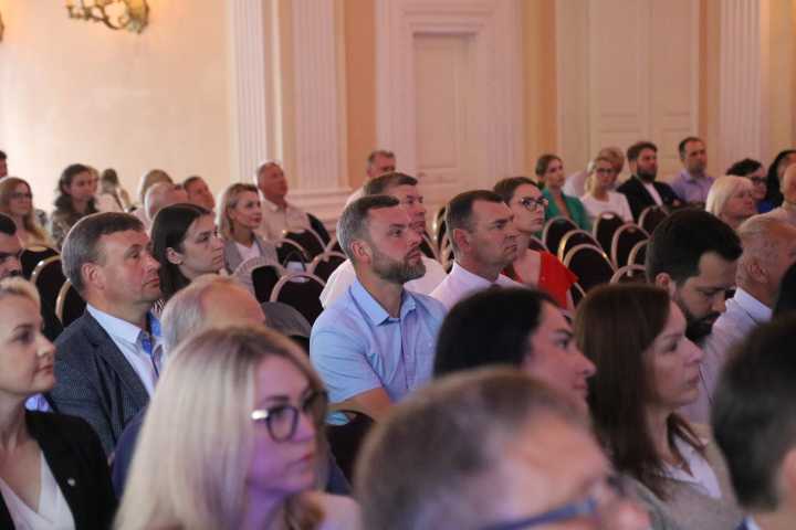 Rezoliucija dėl politinės padėties valstybėje