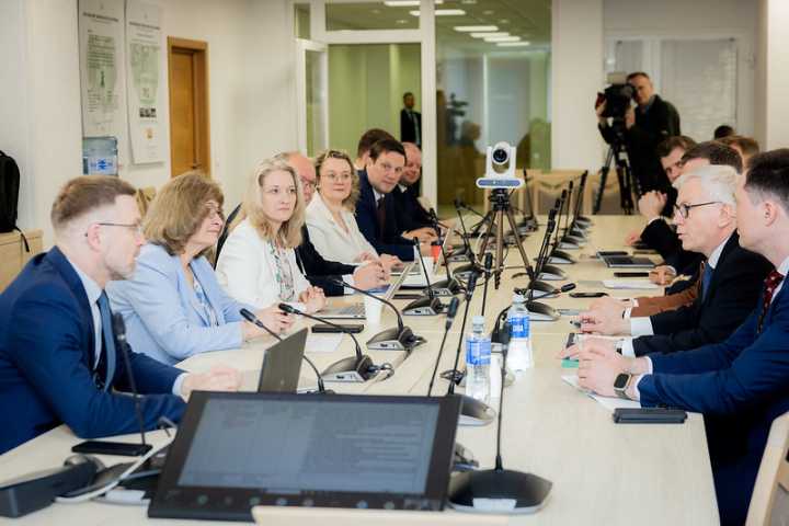 Demokratų frakcija kreipėsi į prokuratūrą prašydama pradėti tyrimą dėl Remigijaus Žemaitaičio veiksmų