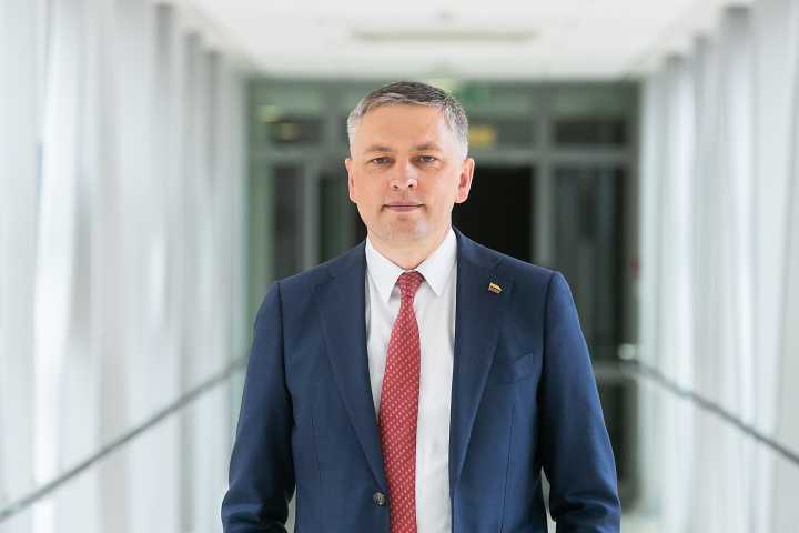 Daugiabučių gyventojams – įsirengti aikšteles nuo šiol bus pigiau