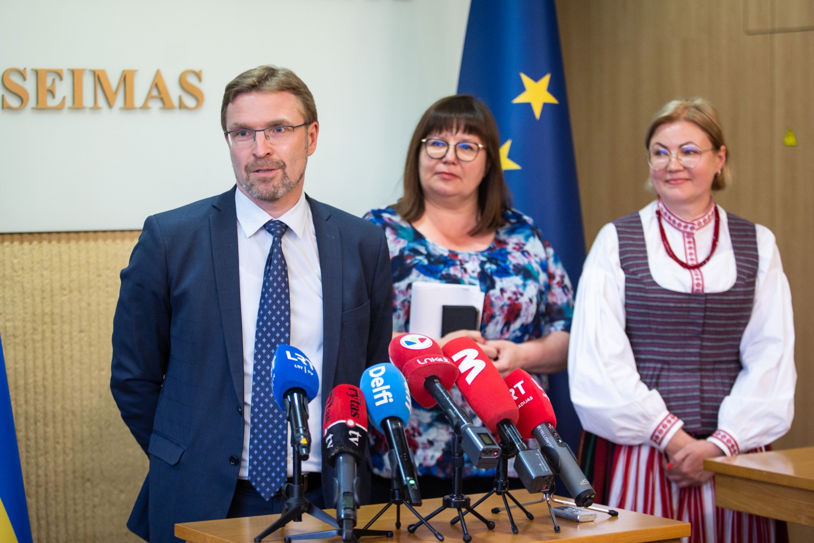 Seimo opozicija toliau posėdžiauja atskirai nuo valdančiųjų