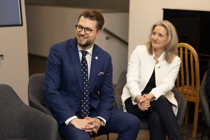 Paruoštas būtiniausių prekių ir paslaugų sąrašas, kuris leis stebėti kainų pokyčius ir užkirsti kelią nepagrįstam jų brangimui